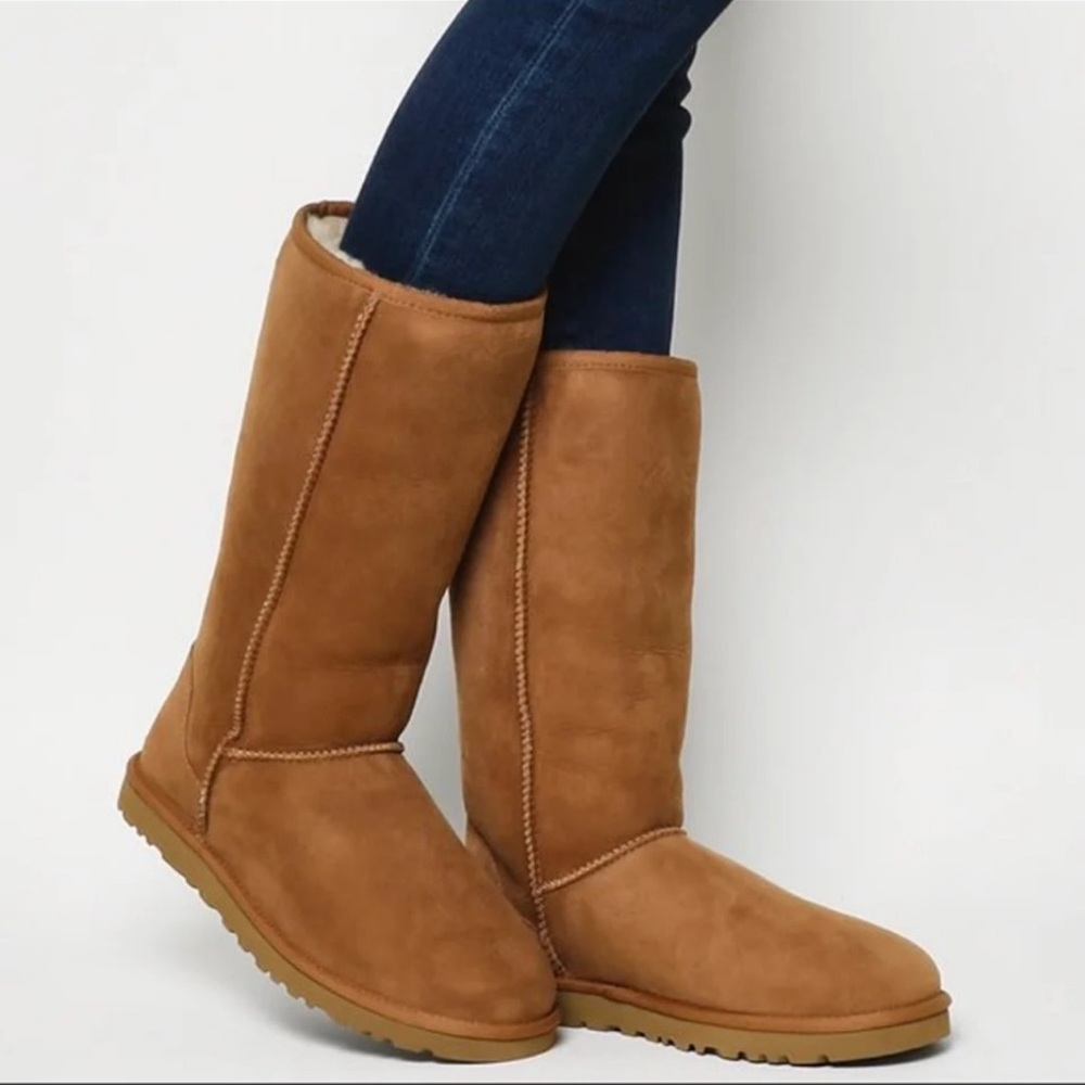 UGG Classic Tall chestnut Size 5 womens winter boots cozy and warm